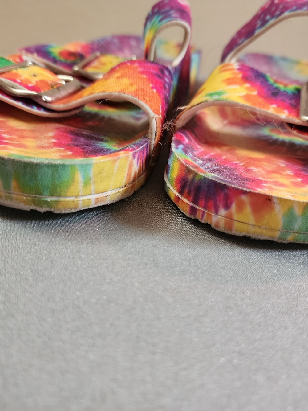 Steve Madden Tie-Dye Double-Buckle Slide Sandals - Picture 6 of 7